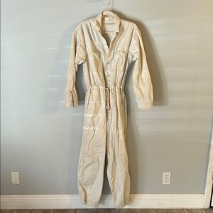 [Levi’s] Beige Utility Jumpsuit - Size Small
